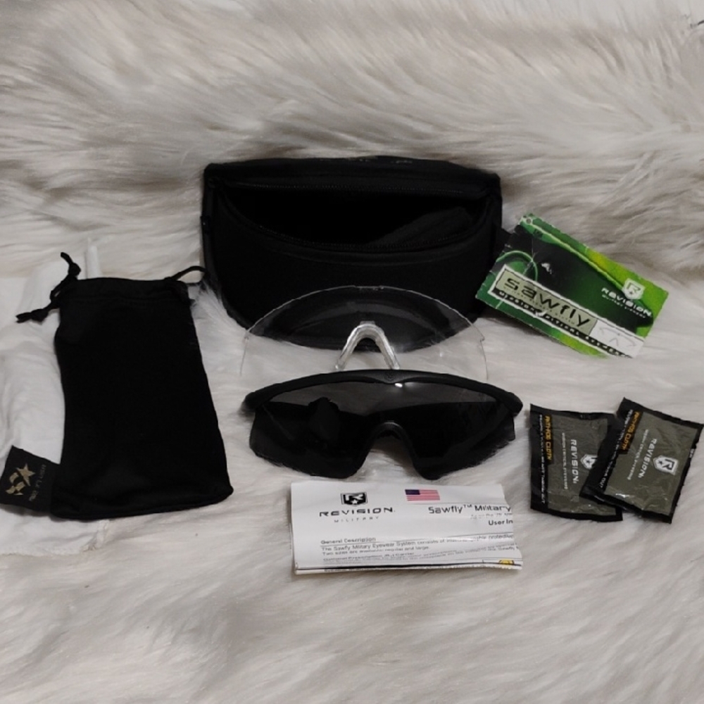 (D-21) NWT Revision Military Sawfly Black Tactical Sunglasses/Extra Lens & Case